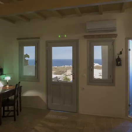Heliophos Boutique Caves 4* أويا