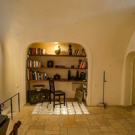 Heliophos Boutique Caves 4* Oia