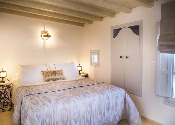 Heliophos Boutique Caves Aparthotel Oia