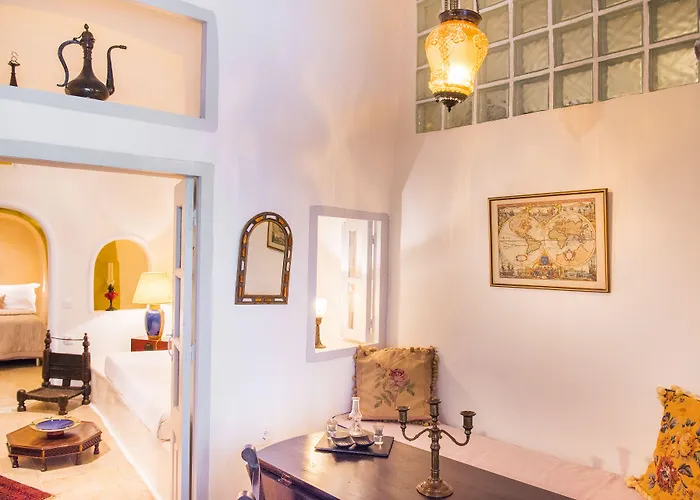 Heliophos Boutique Caves أويا