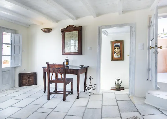 Heliophos Boutique Caves