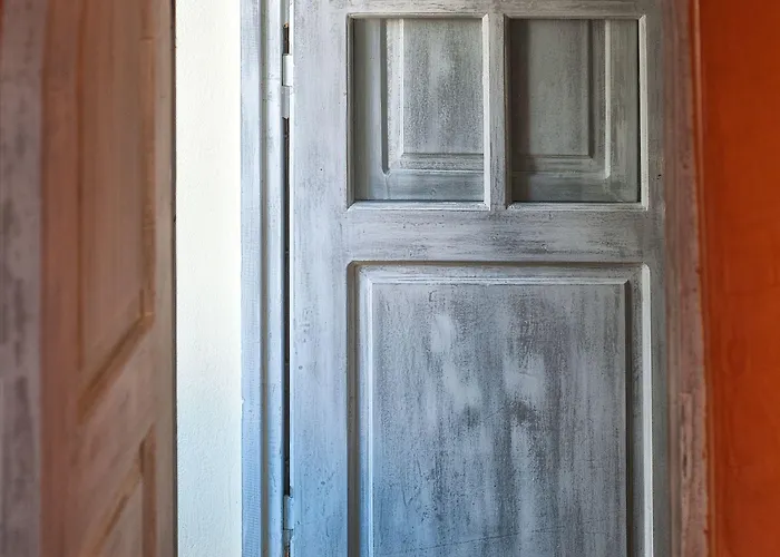 Heliophos Boutique Caves