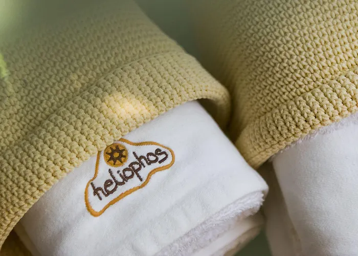 Heliophos Boutique Caves أويا