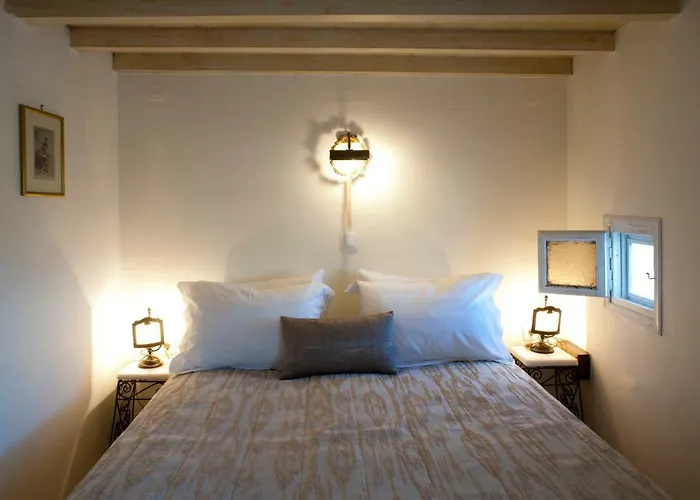 Heliophos Boutique Caves