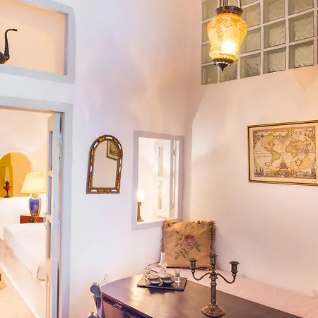 Heliophos Boutique Caves Oia (Santorini)