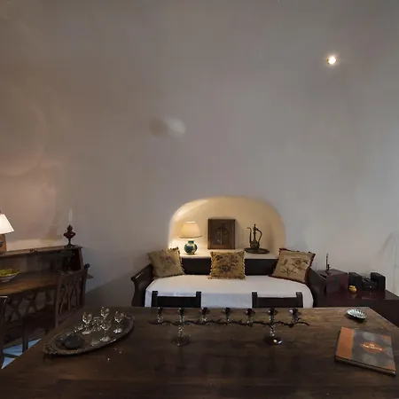 Aparthotel Heliophos Boutique Caves