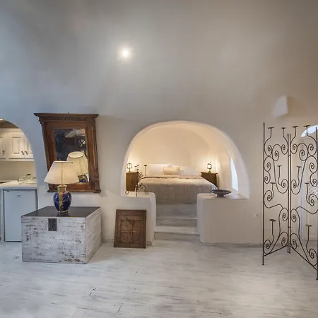 Heliophos Boutique Caves Aparthotel