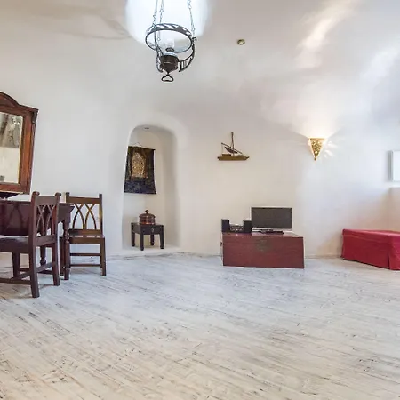 Heliophos Boutique Caves Aparthotel