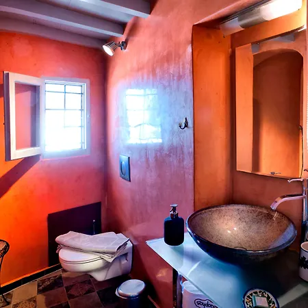 Aparthotel Heliophos Boutique Caves