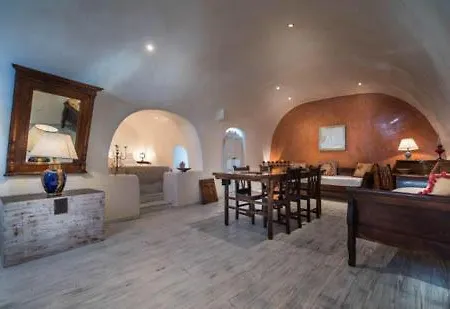 Heliophos Boutique Caves Aparthotel 3*