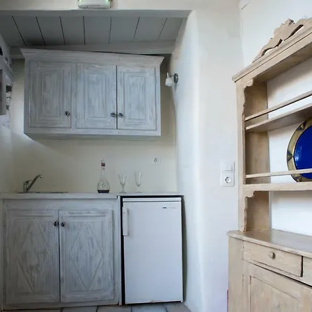 Aparthotel Heliophos Boutique Caves Ia