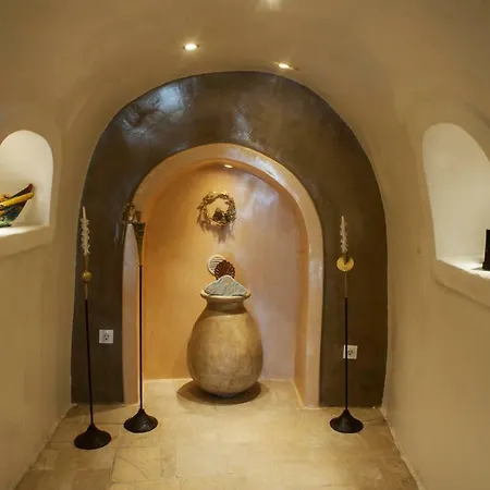 Heliophos Boutique Caves Aparthotel 3*