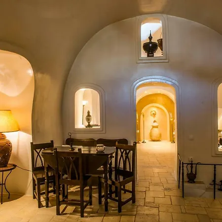Heliophos Boutique Caves Aparthotel Oia (Santorini)