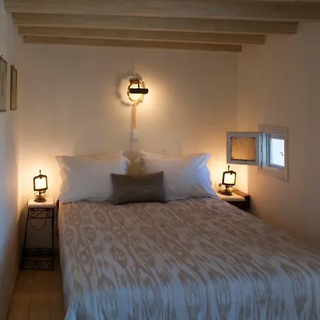 Heliophos Boutique Caves Aparthotel Ia