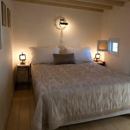 Heliophos Boutique Caves Aparthotel Oia (Santorini)