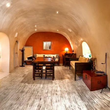 Aparthotel Heliophos Boutique Caves 3*